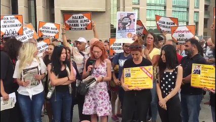 Yazar Aslı Erdoğan, Elif Günay’ın babası Turhan Günay’a yazdığı mektubu okudu