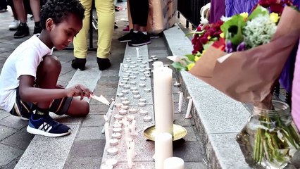 İngiliz sanatçılar Londra'da yaşanan felaket için söyledi!