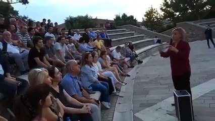 CHP'li Böke sokakta konuştu: Değişime ihtiyaç var; siyasi partilere demokrasi teslim edilemez