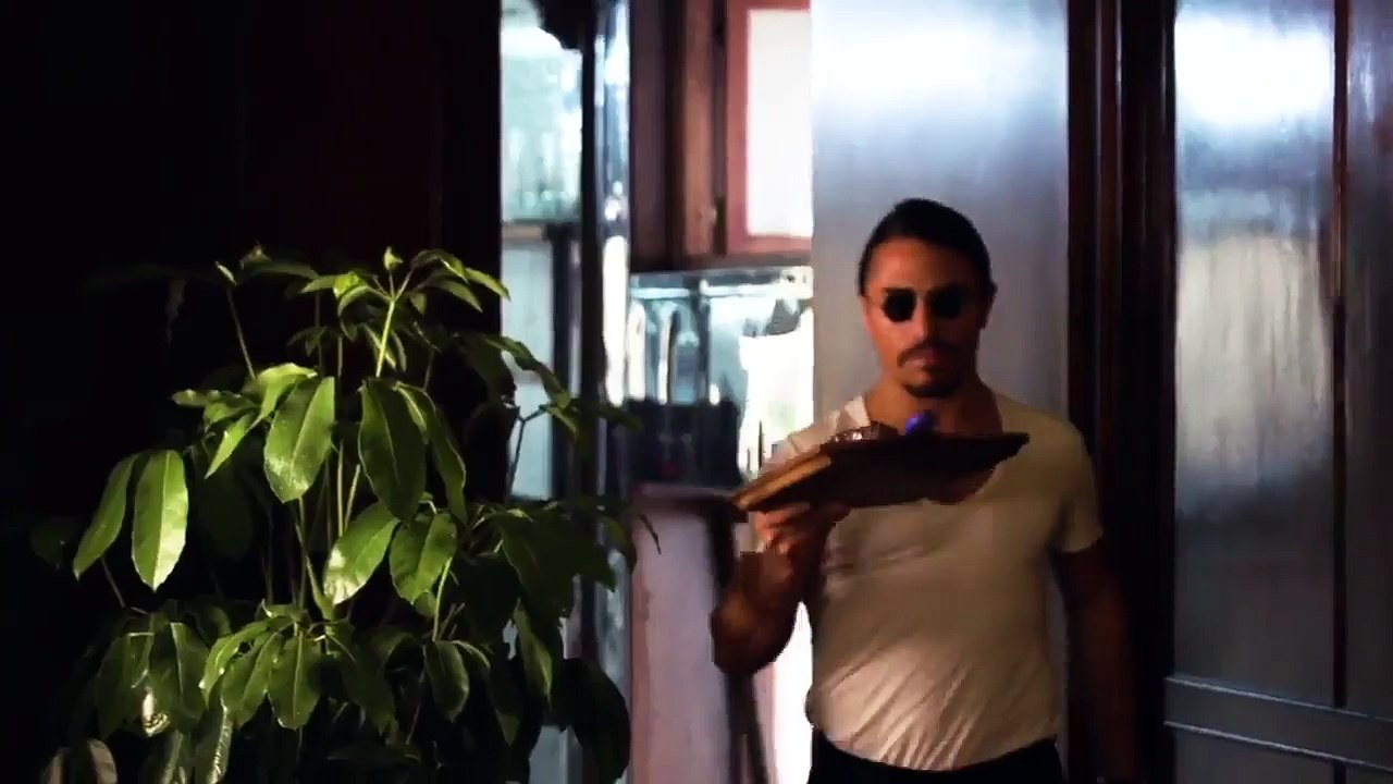 'Narcos' 3. sezonu Nusret ile tanıttı!