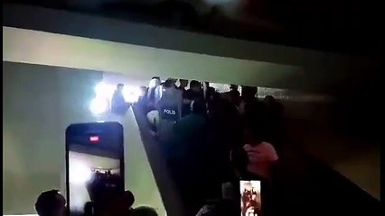 Nuriye ve Semih&#39;in davasında polis müdahalesi; 24 gözaltı!