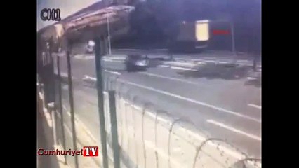 Kontrolden çıkan araç takla attı: 1 ölü, 2 yaralı