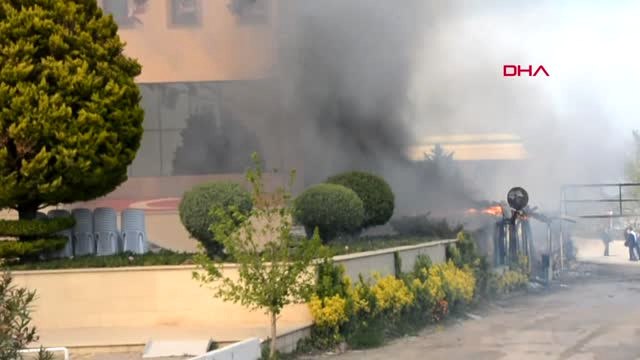 Bursa'da Lokanta ile Yangına Müdahale Eden İtfaiye Aracı Yandı -Hd