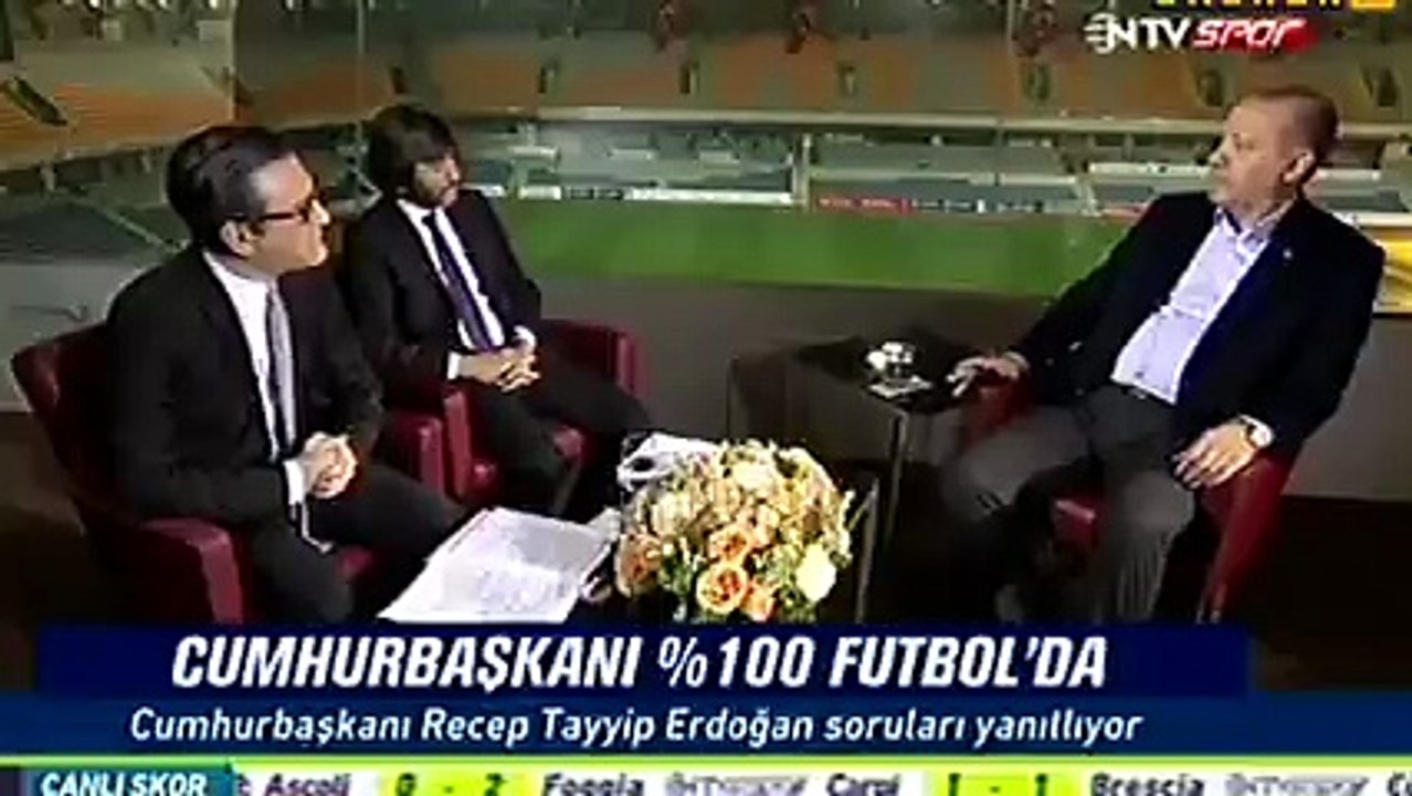 Cumhurbaşkanı Tayyip Erdoğan eski günlere gitti...