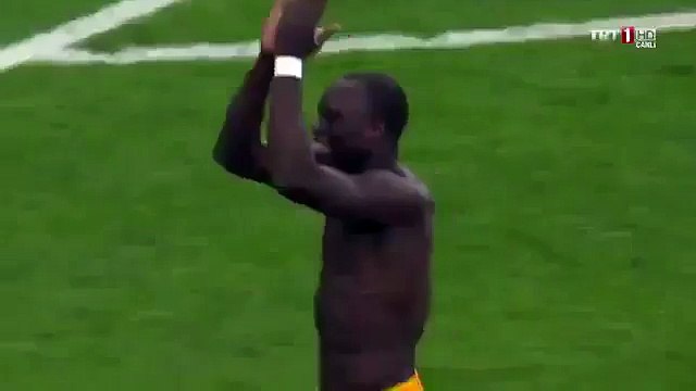 Aboubakar, Beşiktaş taraftarına üçlü çektirdi