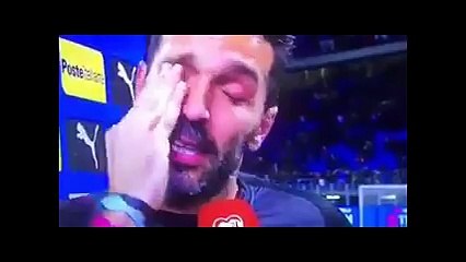 Efsane isim Buffon gözyaşlarına boğuldu