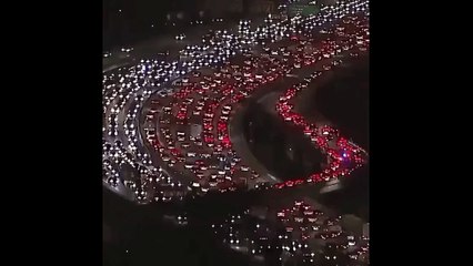 İstanbul trafiğinden şikâyet edenler, sizce burası neresi?