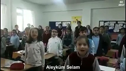 CHP&#39;li Yarkadaş: AKP gerici emellerine çocukları da alet ediyor, bu görüntüler şeriat provası!