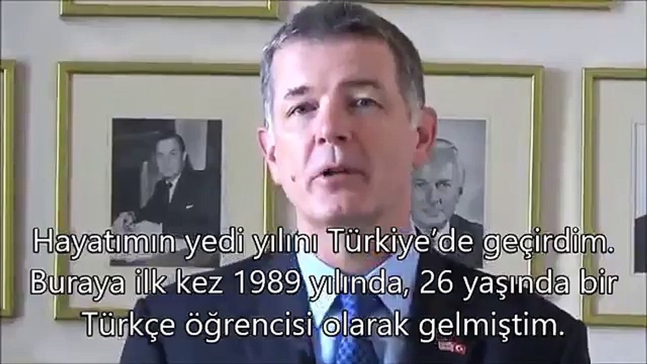 İngiliz Büyükelçi'den 'siyah-beyaz' veda mesajı