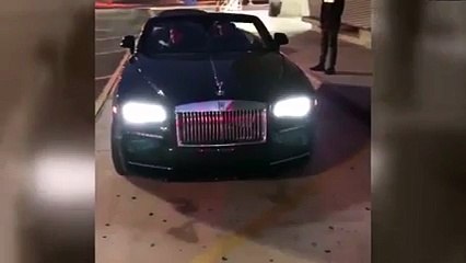 NBA yıldızlarından Lonza Ball, babasına 400 bin dolarlık araba hediye etti