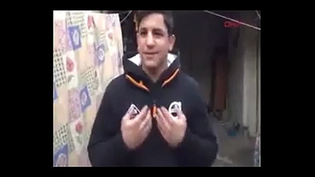 Dünya şampiyonu kağıt toplamaya devam ediyor