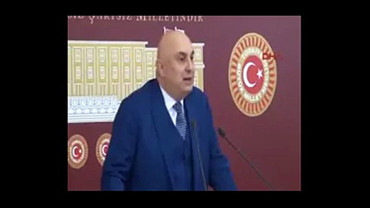 CHP'li Engin Özkoç: Türk askeri orada şehit düşüyor, Suriyeli gençler nargile tüttürüyor