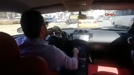 Makas attığı görüntüleri "usta şoförlük" diye paylaştı