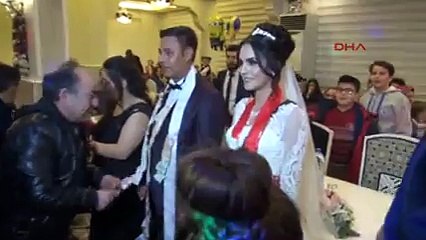 Yeni evli çiftin düğün arabası, iş makinesi oldu: Sevdiğim kızı ekmek paramı kazandığım ekskavatörle almak istedim, hayalim buydu