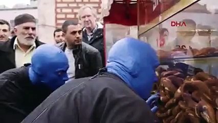 Blue Man Group, İstanbul sokaklarında...