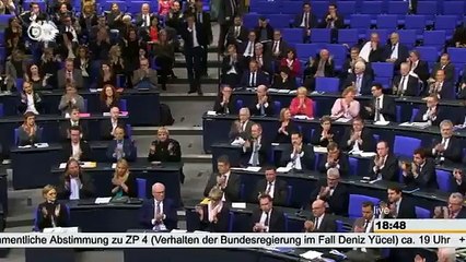 Cem Özdemir: Tüm tutuklu gazeteciler için mücadele edeceğiz