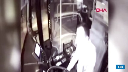 Otobüs şoförünün boğazına bıçak dayadı: Hatan olsa kafanı gövdenden ayırırdım!
