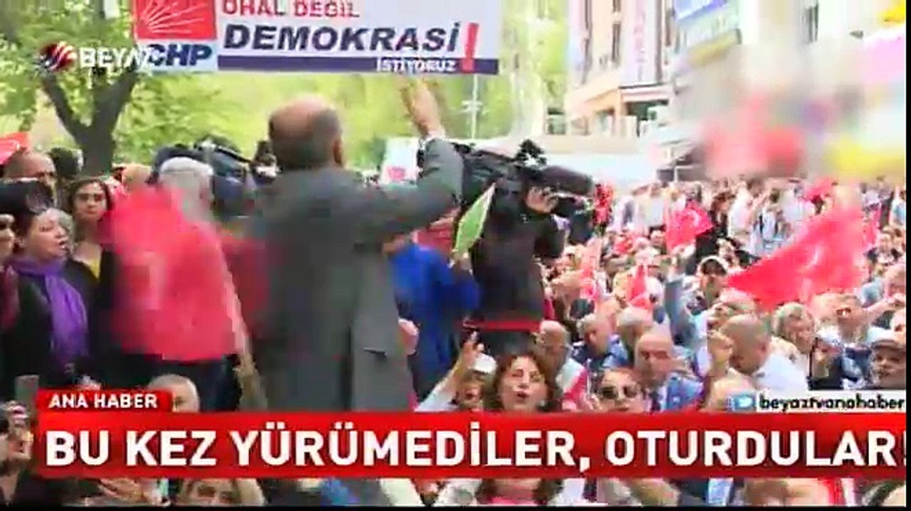 CHP'den 81 ilde OHAL'e karşı oturma eylemi  Kaynak Yeniçağ: CHP'den 81 ilde OHAL'e karşı oturma eylemi