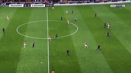 VÍDEO: Bela jogada do Galatasaray termina com golaço de Mariano