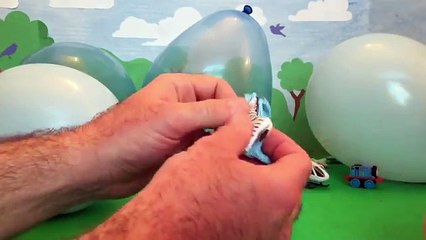 12 SURPRISE BALLOONS! Fun toys get popped from Balloons. Handy Manny, Thomas and Friends, and more!