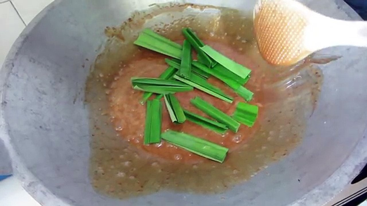 How to Make Wajik, a Popular Indonesian Dessert