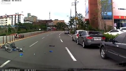 Подборка страшных ДТП с велосипедами