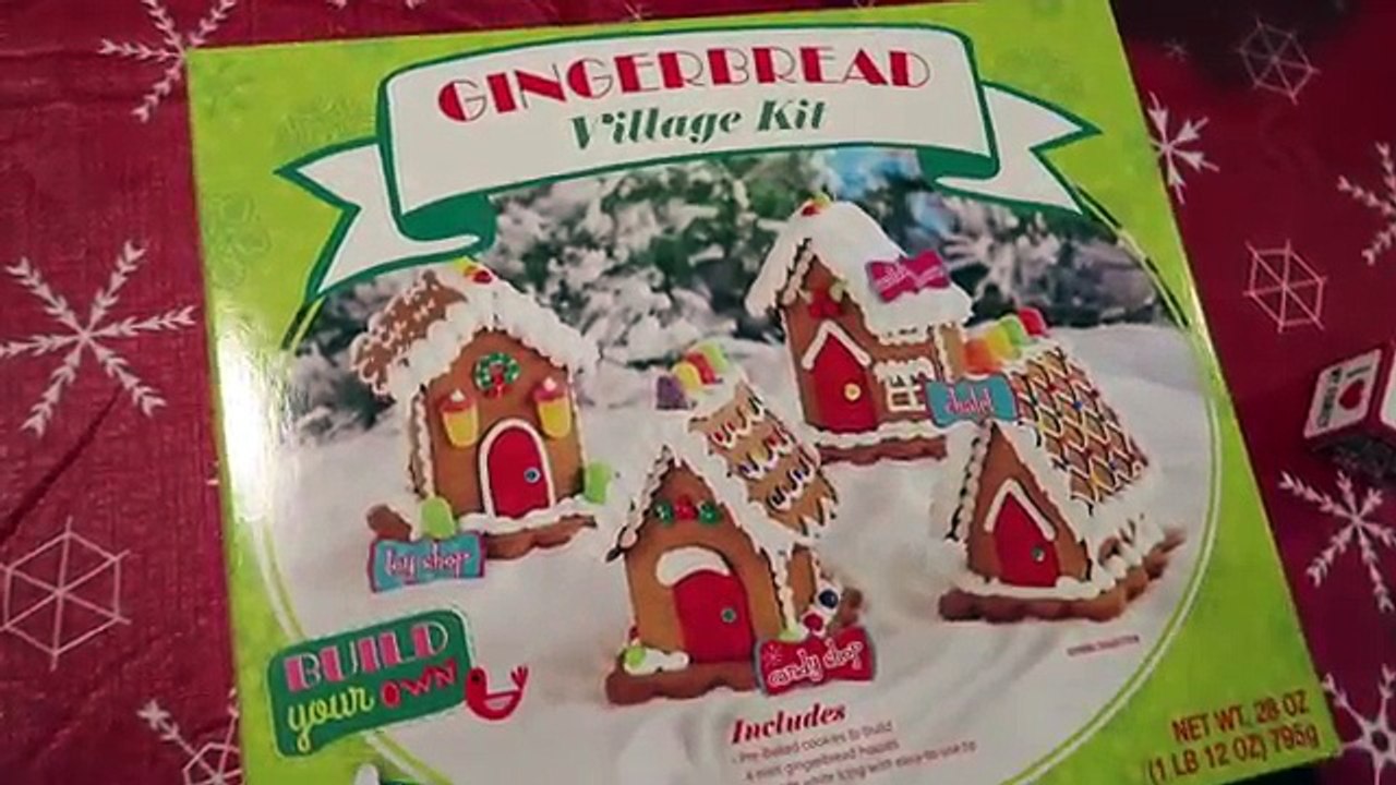 Elf on the Shelf Gingerbread House ASMR Day 16