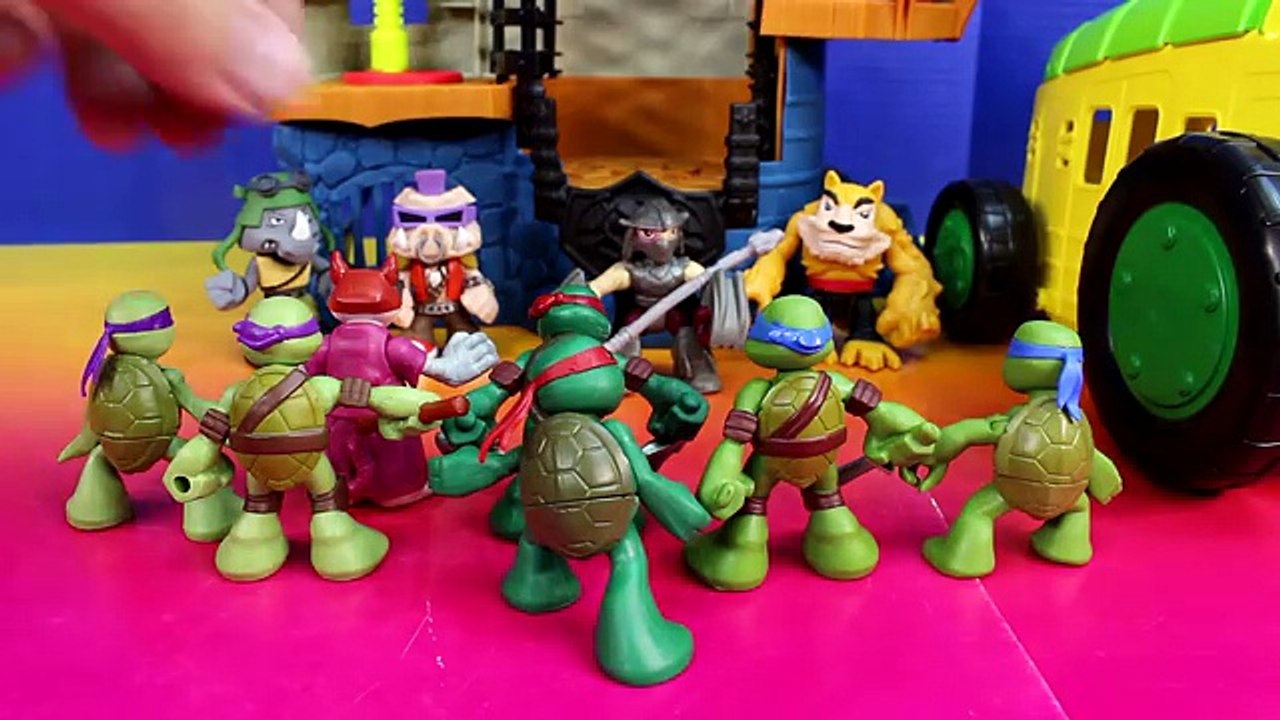 Teenage Mutant Ninja Turtles Half Shell Heroes TMNT Mikey Replica Robot Battle Shredder Clay Face