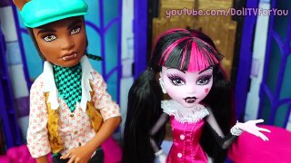 Draculaura Time Travels!! Clawd Turns Evil! Monster High Doll Series New Episode