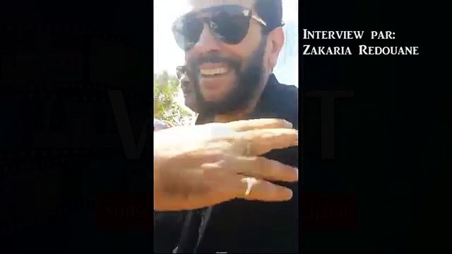 شاهد الشاب نصرو في جنازة الفنان هواري بوضو ينعي الفقيد