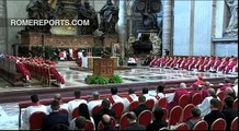 Papa en misa por cardenales y obispos fallecidos: Gracias por su generosidad