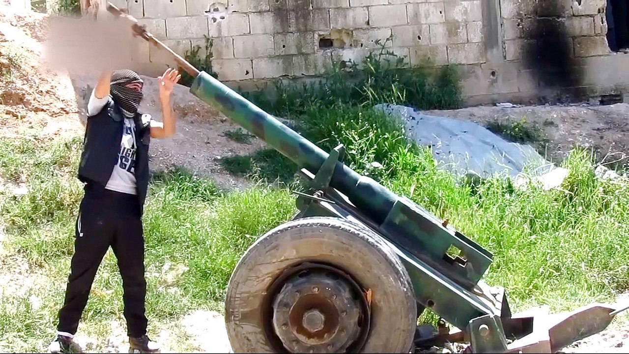 Syrian forces targeting Homs and Qalamoun near Damascus