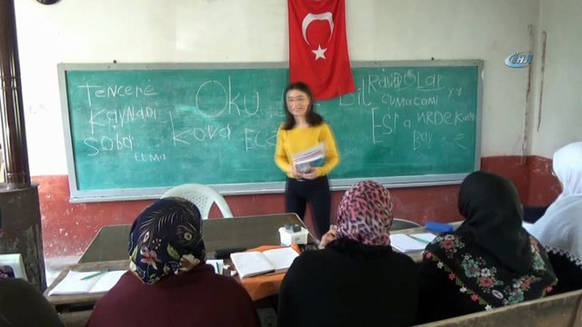 Öğretmen köy okuluna gitsin diye makam aracını tahsis etti