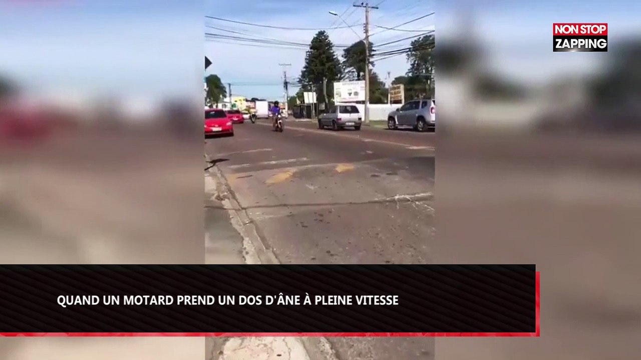 Voici ce qui arrive lorsqu’un motard prend un dos d’âne à pleine vitesse (Vidéo)