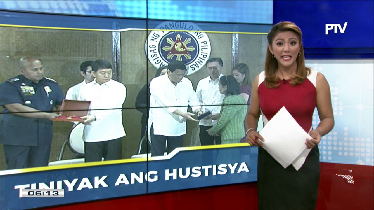 #PTVNEWS: Pangulong #Duterte, ginawaran ng medalya ang mga miyembro ng SAF 44