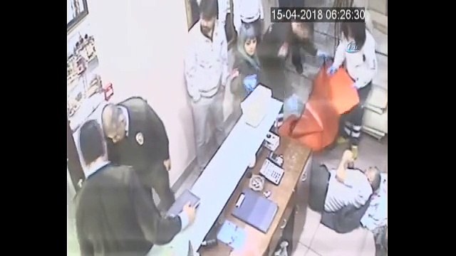 Fatih'te silahla otel basma anı kameraya böyle yansıdı