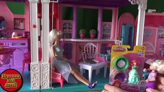 Видео с игрушками Барби, Жизнь в доме мечты серия 333 Челси сделала подарок для Келли