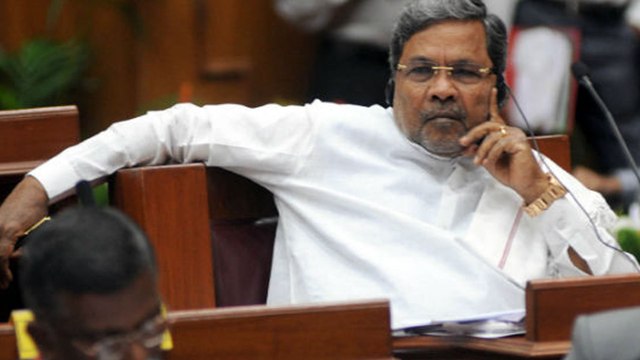 కర్ణాటక శాసన సభ ఎన్నికల్లో పోటీ చేసే అభ్యర్థుల జాబితాను కాంగ్రెస్ విడుదల చేసింది
