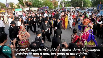 Inde: quand toute une ville se déguise en Charlie Chaplin