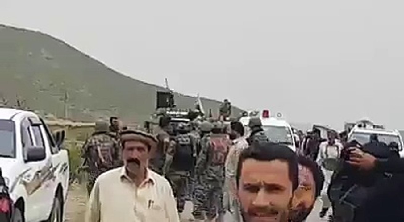 Pak Afghan Jharap....Qabeelay Aslah Utha Kar Sarhad Pay Pohanch Gay.