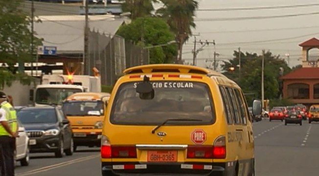 La Comisión de Tránsito del Ecuador realiza operativos y control para transportes escolares