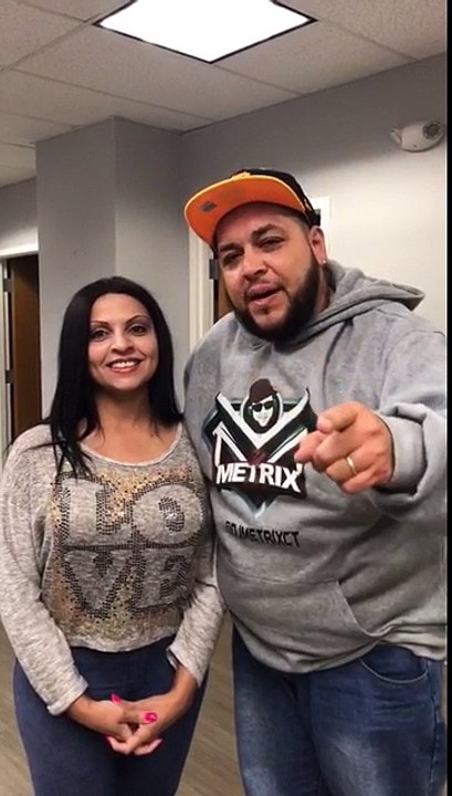 Lilly Bomba Con Dj Metrix En Bomba Fm Radio - Nelson Lantigua Multimedia Group