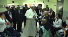 Conmovedor encuentro del Papa con niños enfermos de un hospital en Paraguay