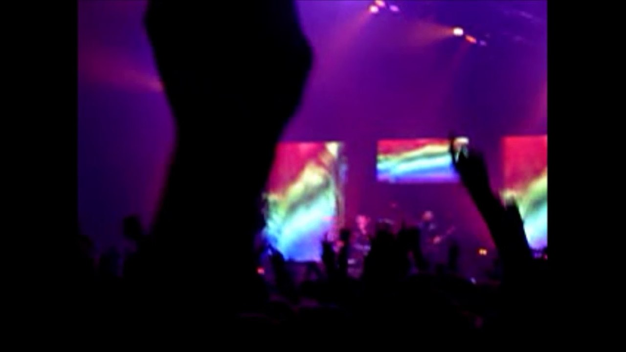 Muse - Butterflies and Hurricanes, Lyon Halle Tony Garnier, 11/10/2003