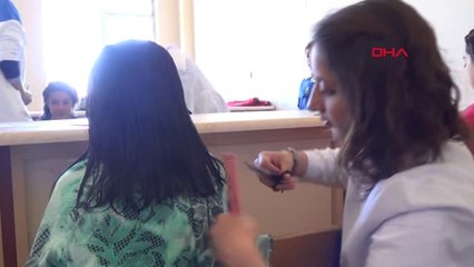 Şanlıurfa Siverek'te Kız Çocukları Kuaförle Tanıştı