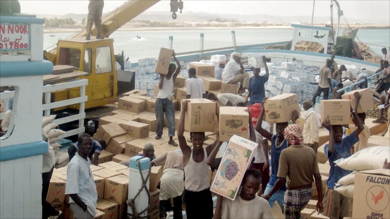 لماذا أغلقت الإمارات مستشفى الشيخ زايد بمقديشو؟