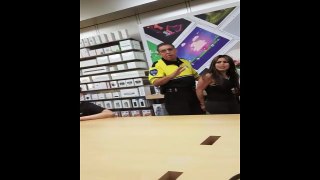 A Fight Breaks Out In The Apple Store