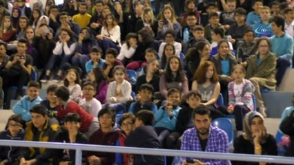 Kars’ta kültür şöleni renkli görüntülere sahne oldu