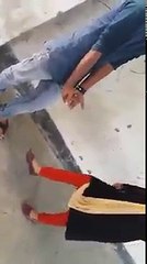 নারীকে উক্ত্যক্ত করার উচিৎ শাস্তি !- সাবাস মেয়ে সাহসি হও অামরা পুরুষদের উচিৎ সবসময় এই ধরনের সাহসী মেয়েদের পাসে থাকা