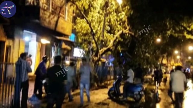 கொல்கத்தாவை புரட்டி போட்ட புயல்.. வீடியோ